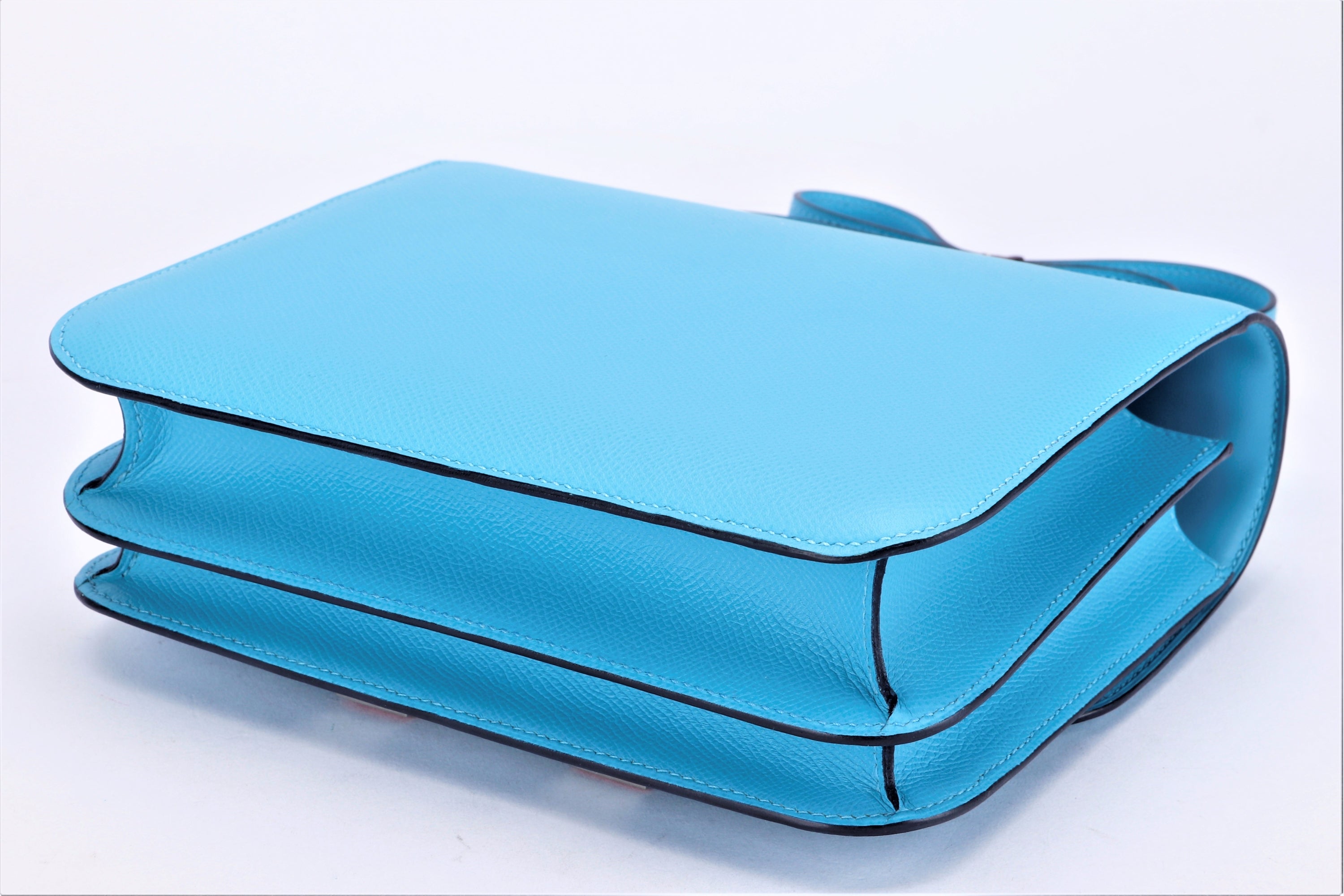 HERMES CONSTANCE 24 (STAMP D) BLUE EPSOM LEATHER RED ENAMEL HARDWARE, WITH DUST COVER & BOX