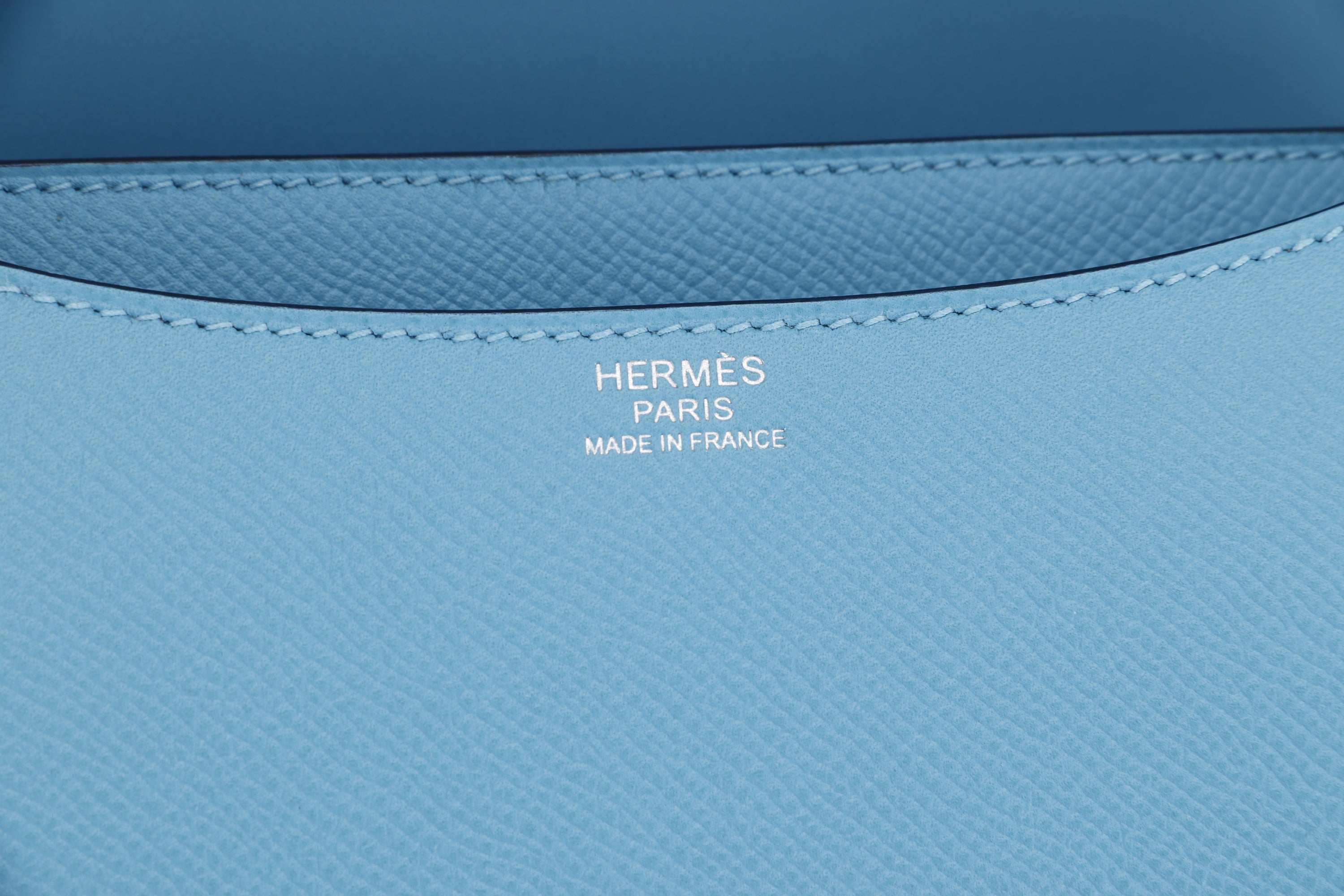 HERMES CONSTANCE 24 (STAMP D) BLUE EPSOM LEATHER RED ENAMEL HARDWARE, WITH DUST COVER & BOX