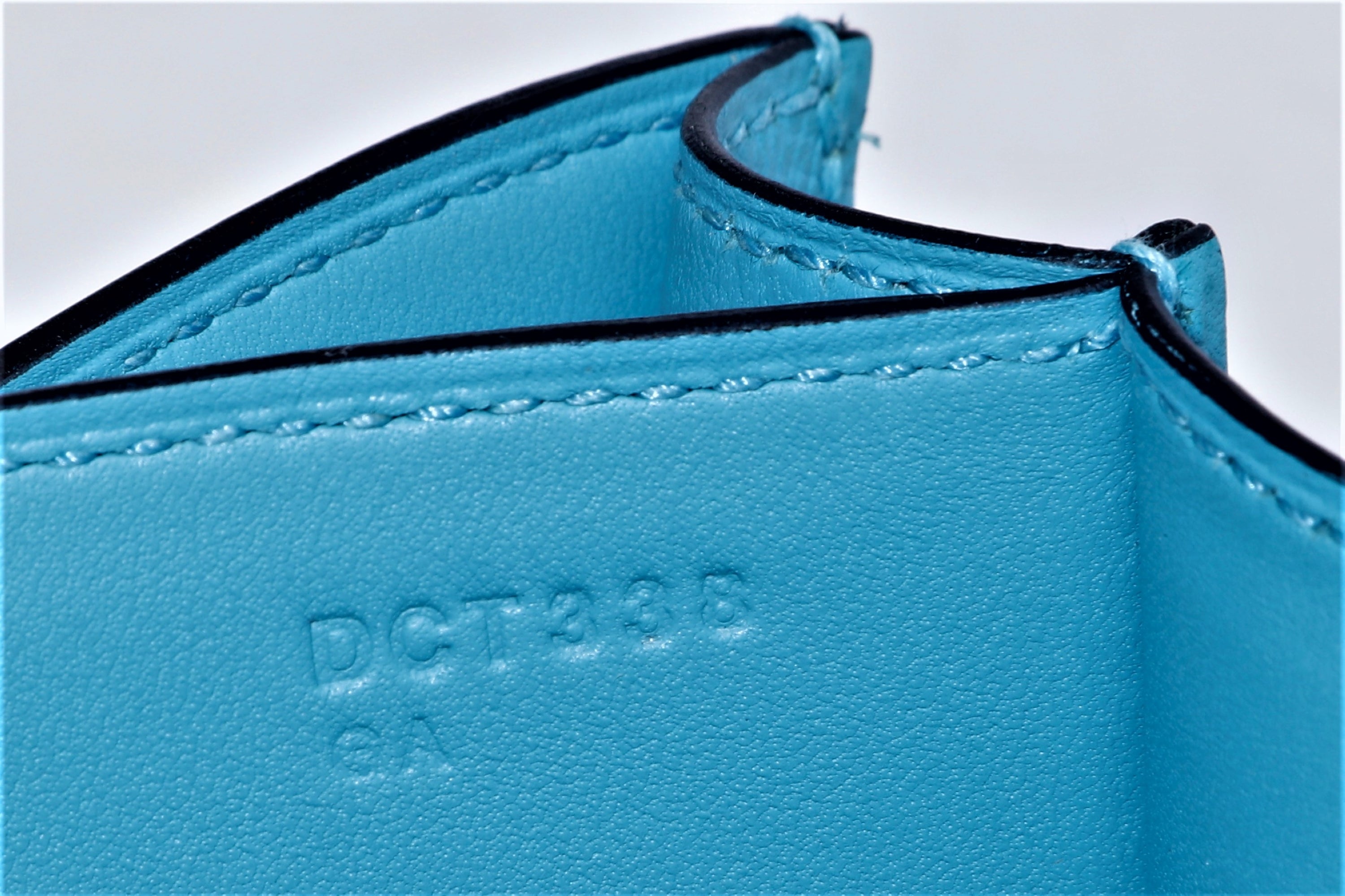 HERMES CONSTANCE 24 (STAMP D) BLUE EPSOM LEATHER RED ENAMEL HARDWARE, WITH DUST COVER & BOX