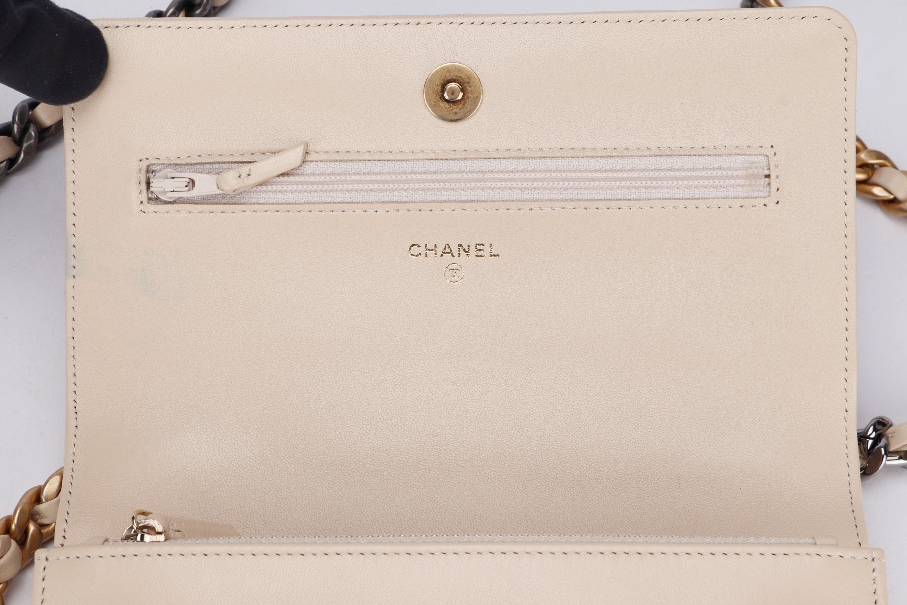 CHANEL 19 WALLET ON CHAIN (3096xxxx) LIGHT BEIGE COLOR LAMBSKIN, GOLD, SILVER & RUTHENIUM HARDWARE, WITH CARD, DUST COVER & BOX