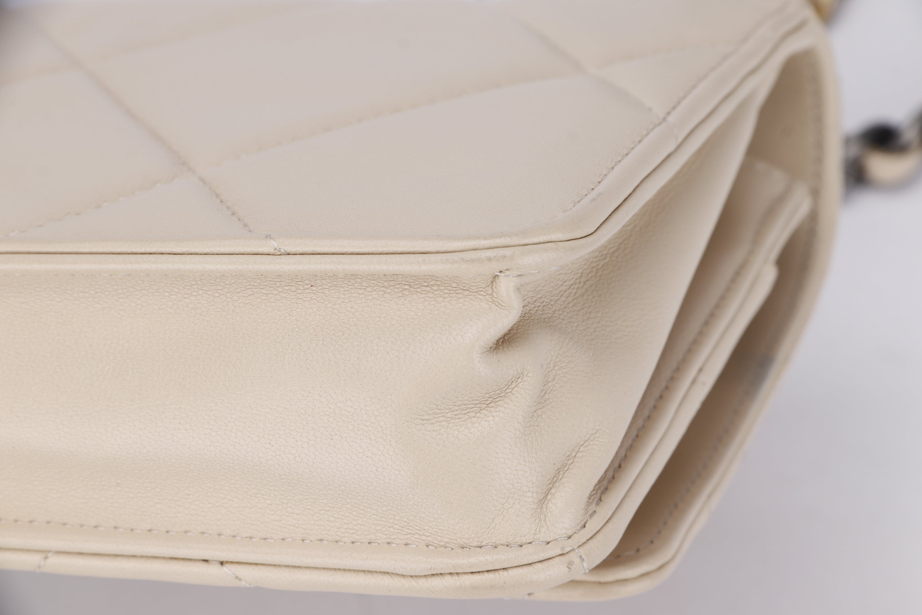 CHANEL 19 WALLET ON CHAIN (3096xxxx) LIGHT BEIGE COLOR LAMBSKIN, GOLD, SILVER & RUTHENIUM HARDWARE, WITH CARD, DUST COVER & BOX