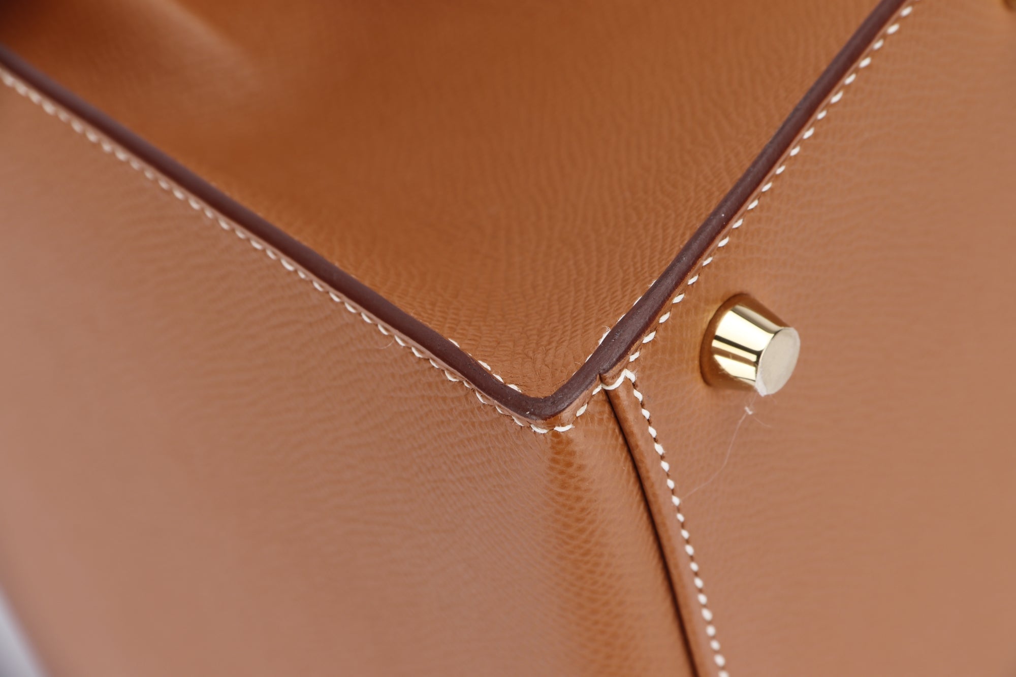 Hermes Kelly 28 Sellier (Stamp U) Gold Color Epsom Leather, Gold Hardware, with Strap, Keys, Lock, Raincoat, Dust Cover & Box