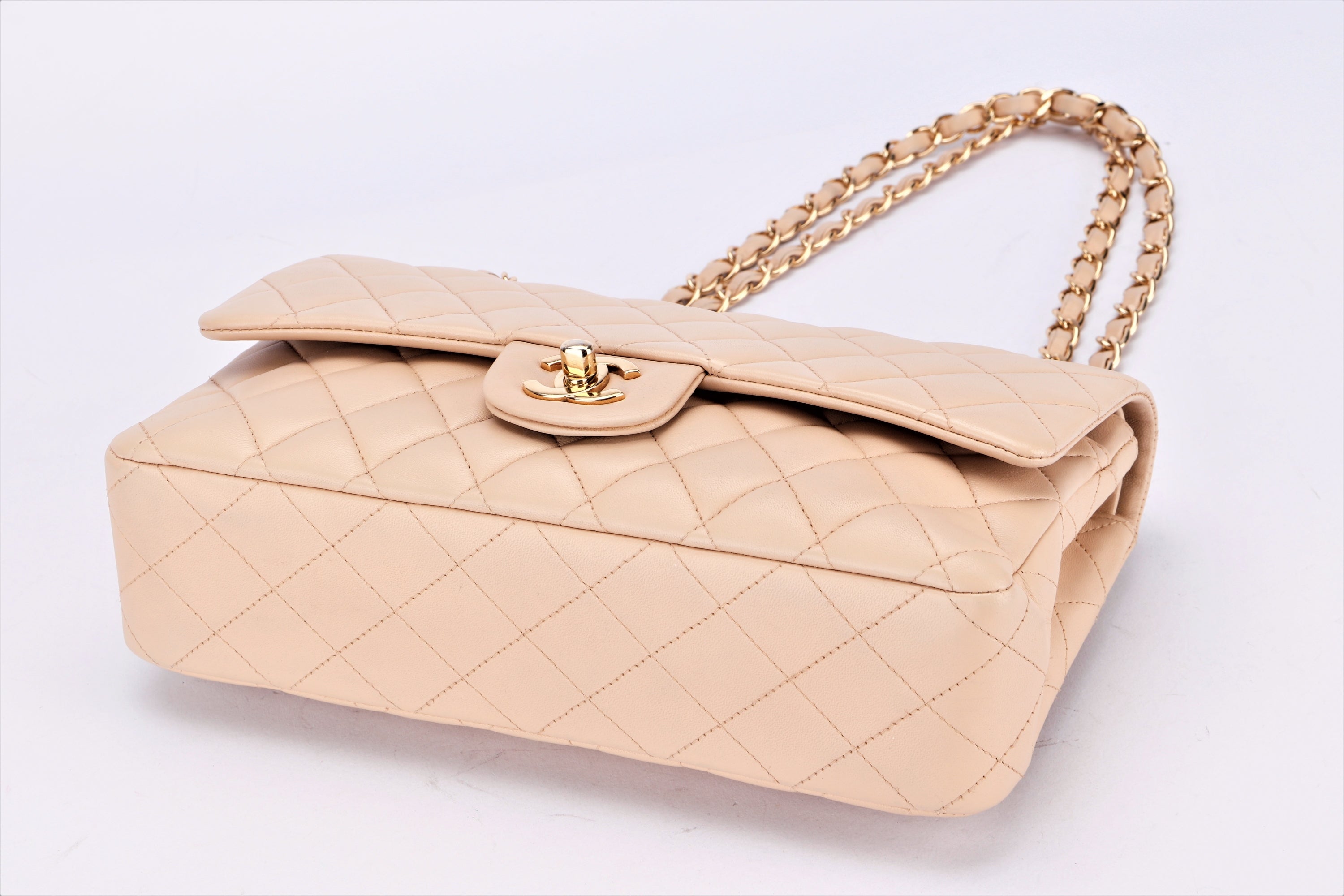 CHANEL CLASSIC DOUBLE FLAP (1543xxxx) MEDIUM BEIGE LAMBSKIN, GOLD HARDWARE, NO CARD & DUST COVER