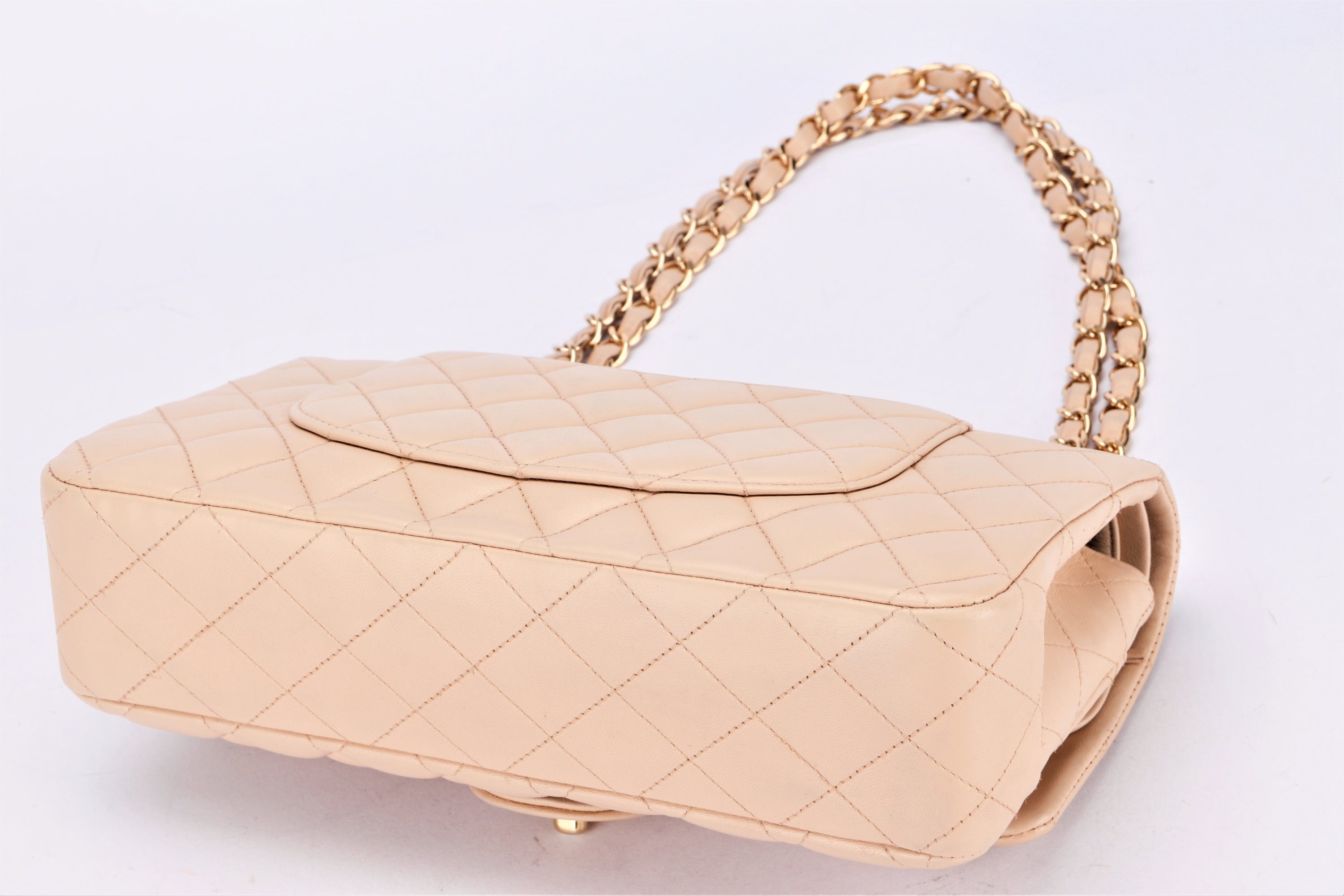 CHANEL CLASSIC DOUBLE FLAP (1543xxxx) MEDIUM BEIGE LAMBSKIN, GOLD HARDWARE, NO CARD & DUST COVER
