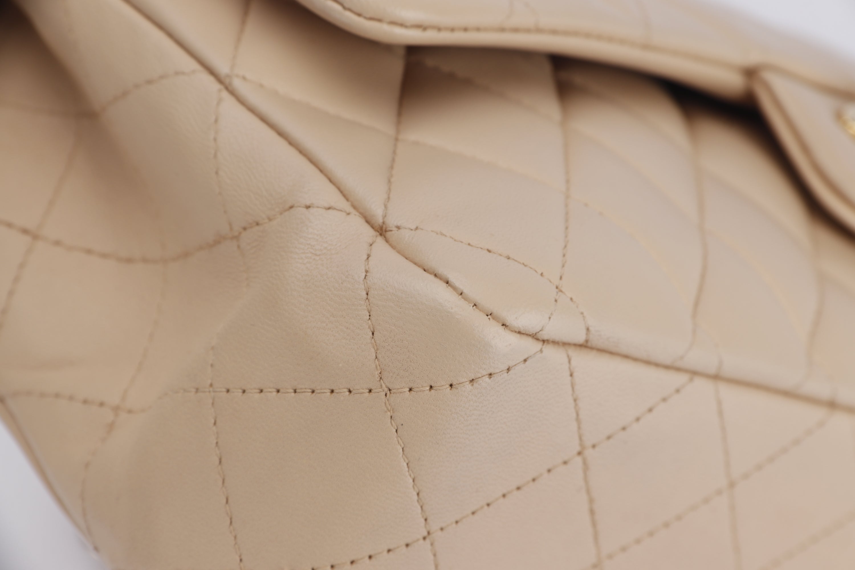 CHANEL CLASSIC DOUBLE FLAP (1543xxxx) MEDIUM BEIGE LAMBSKIN, GOLD HARDWARE, NO CARD & DUST COVER
