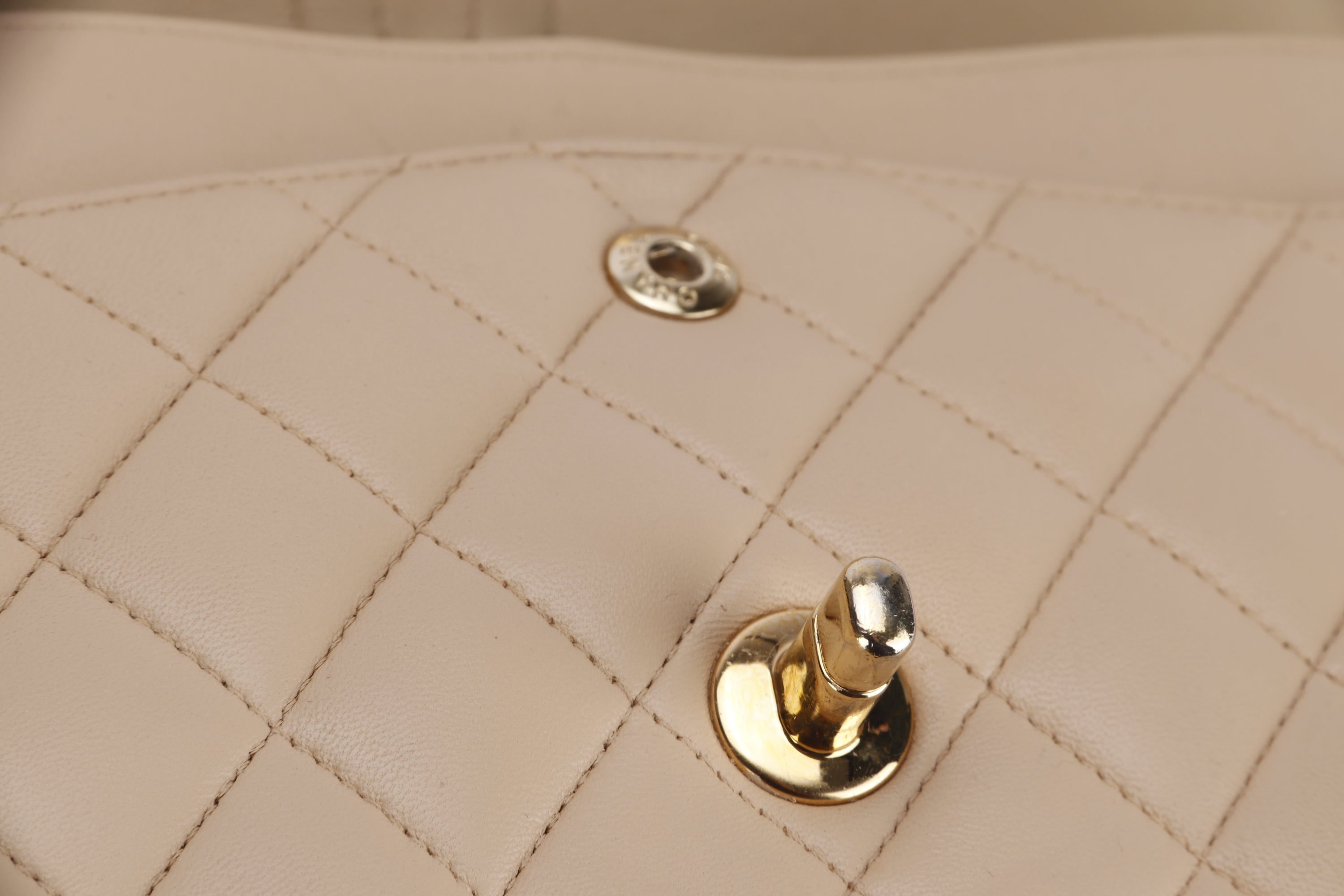 CHANEL CLASSIC DOUBLE FLAP (1543xxxx) MEDIUM BEIGE LAMBSKIN, GOLD HARDWARE, NO CARD & DUST COVER
