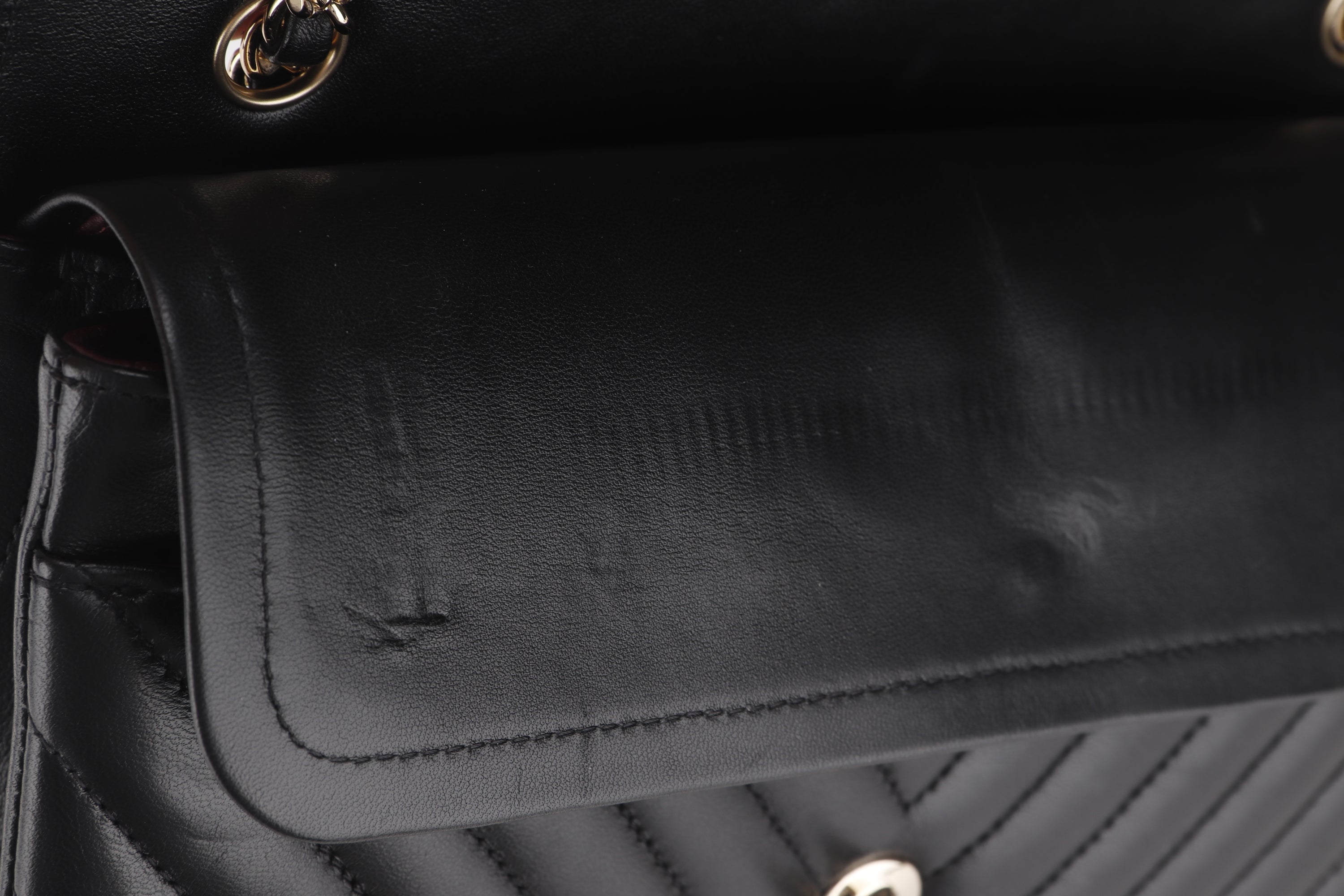 CHANEL CLASSIC DOUBLE FLAP CHEVRON (2467xxxx) MEDIUM BLACK LAMBSKIN WITH GOLD CHAIN, WITH CARD, DUST COVER & BOX
