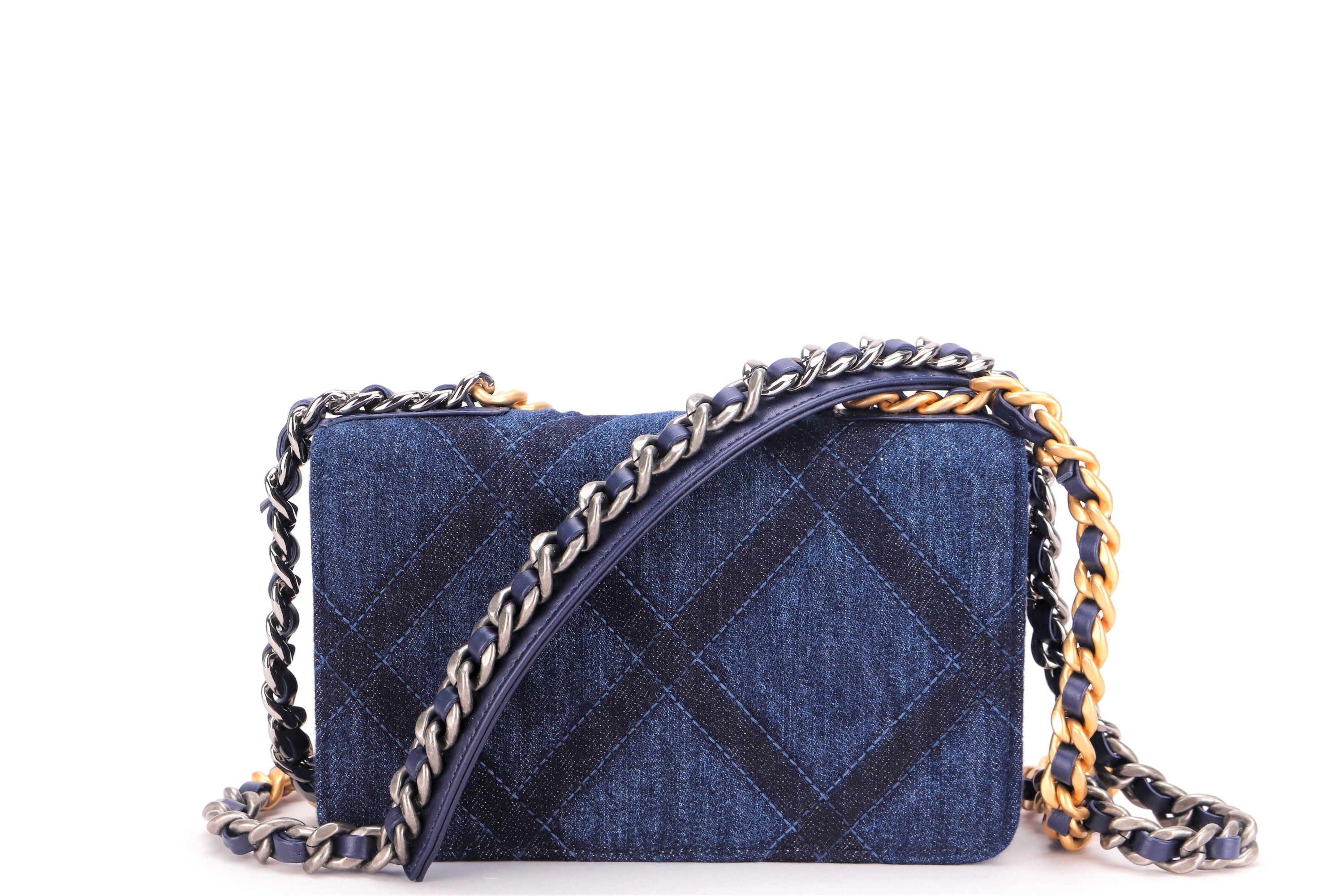 CHANEL 19 BLUE DENIM WALLET ON CHAIN (JX7Txxxx), WITH DUST COVER