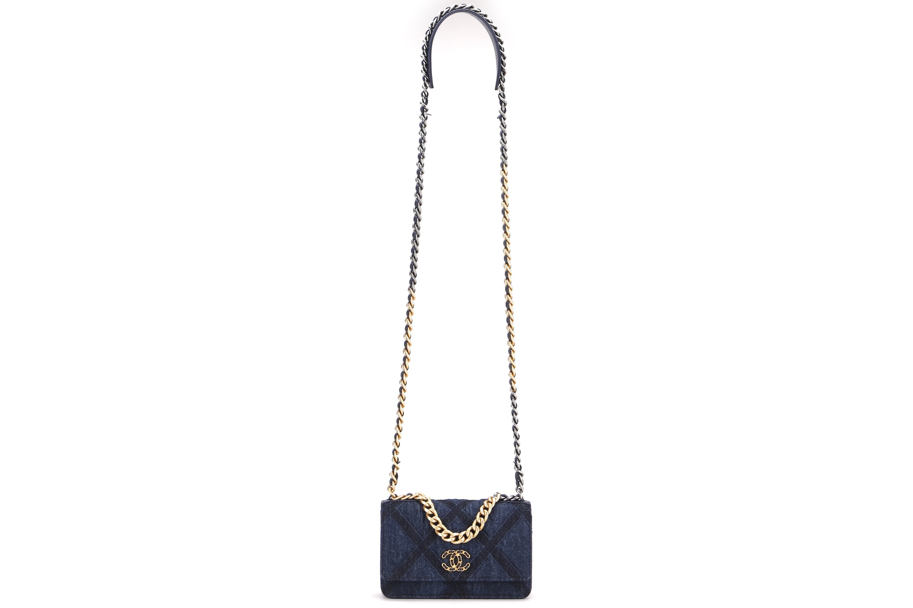 CHANEL 19 BLUE DENIM WALLET ON CHAIN (JX7Txxxx), WITH DUST COVER